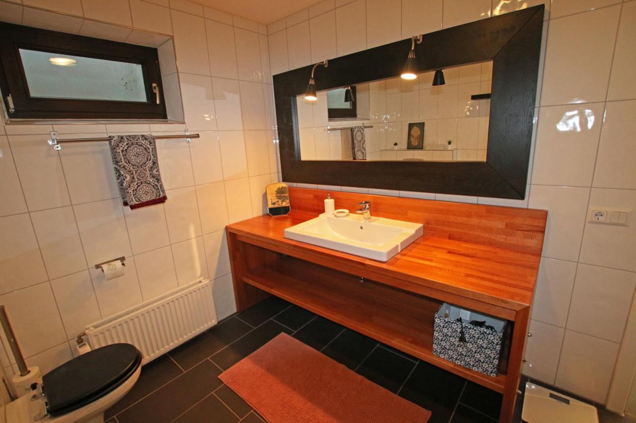 Hunsrueck Valley View Apartment With Cedar Sauna Bruschied エクステリア 写真